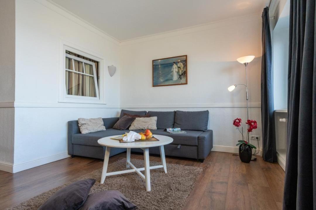 Strandhotel-Heiligenhafen-Wohnung-120-Wellenreiter-Typ-Ii Dış mekan fotoğraf